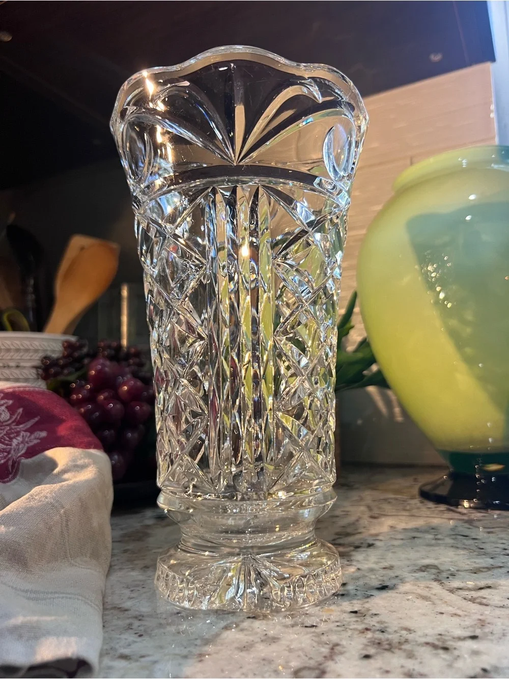 Vintage Clear Cut Glass Vase - Crystal-Style Chipped base see picture - Picture 4 of 7